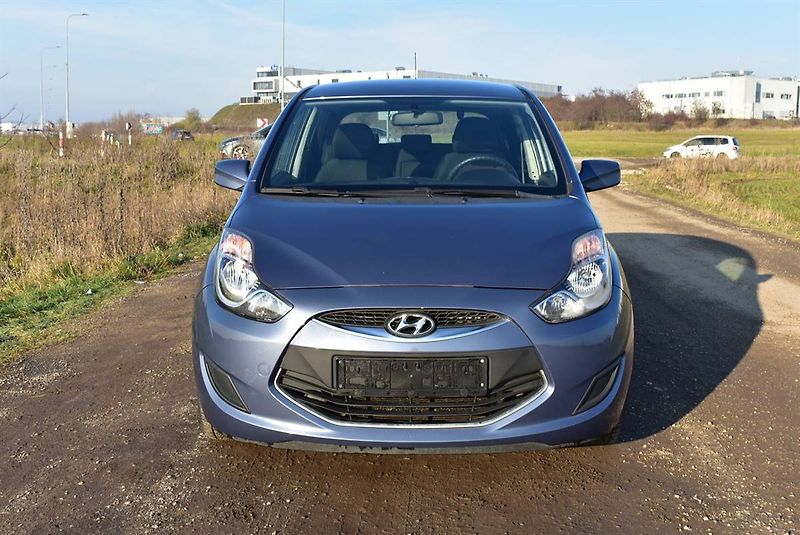 Hyundai ix20 1,4 16V 1.MAJ,AC,SERVIS AKCE - fotka 2 z 16