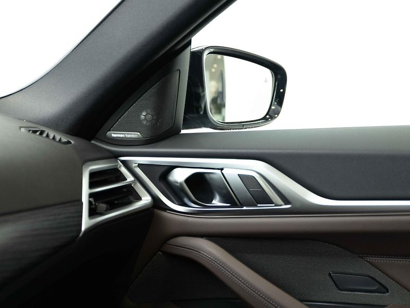 BMW Řada 4 M440i xDrive Gran Coupé - fotka 18 z 22