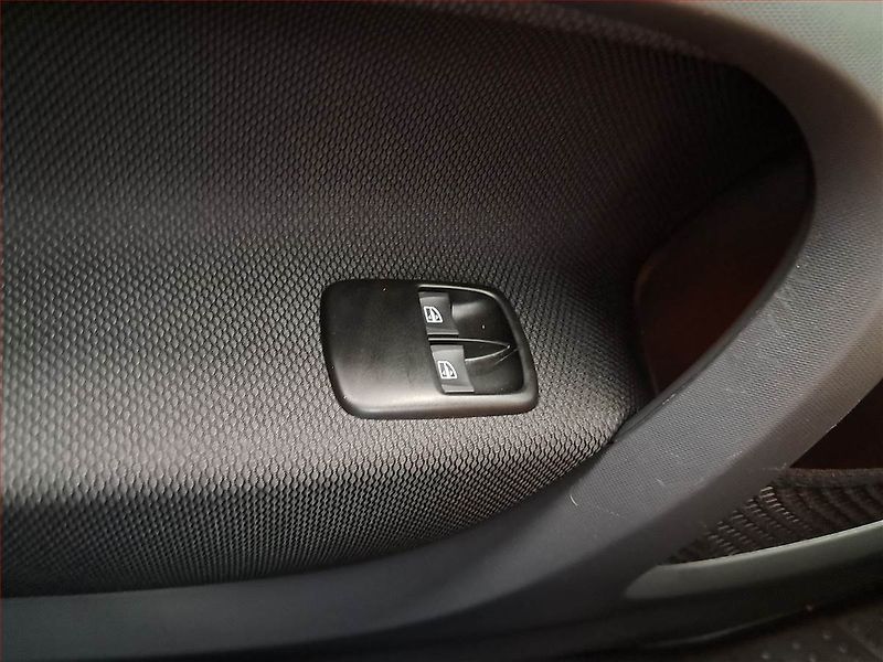 Smart Fortwo (2023) electric drive, SoH 94% - fotka 18 z 21