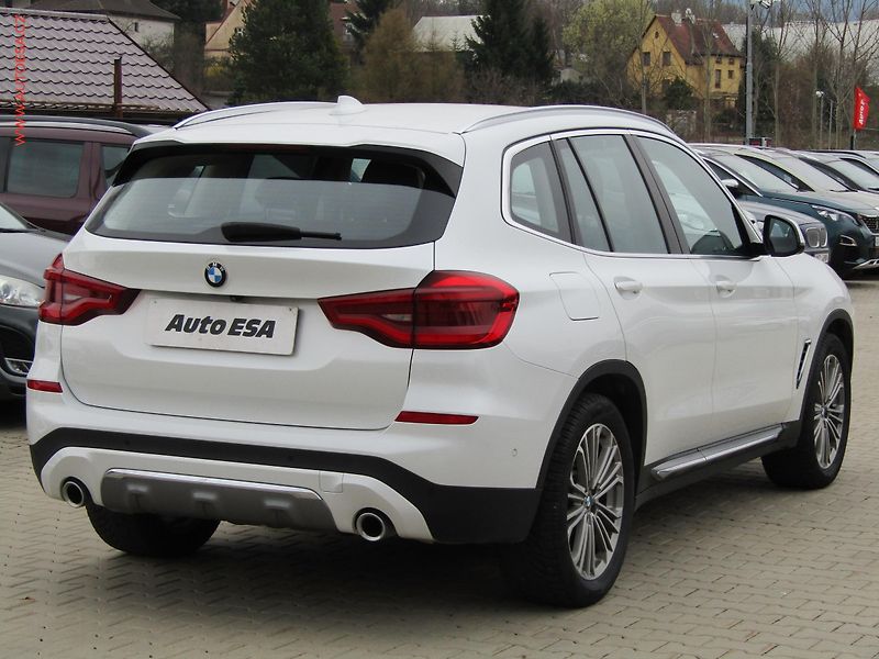 BMW X3 (2021) 2.0d xDrive20d, ČR, AT, navi - fotka 6 z 21