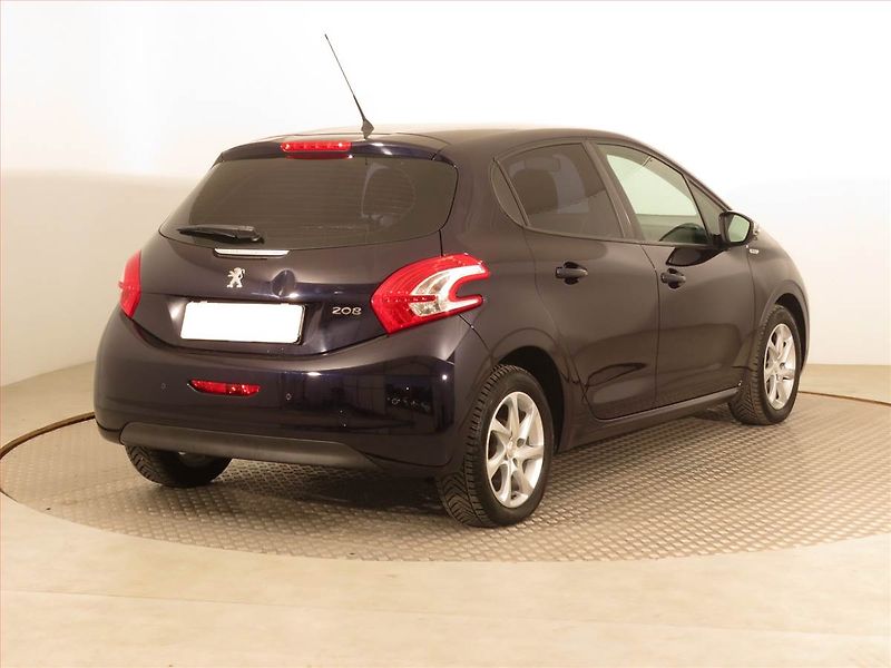 Peugeot 208 (2013) 1.2 PureTech, Serv.kniha - fotka 5 z 15