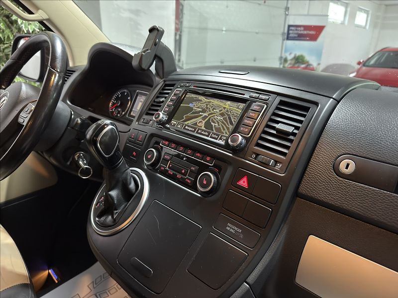 Volkswagen Multivan 2,0   TDI DSG 4M INDIVIDUAL - fotka 19 z 45