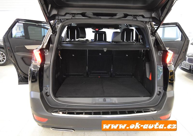 Peugeot 5008 1.5 BHDI GT LINE 7 MÍST 2021 - fotka 20 z 71