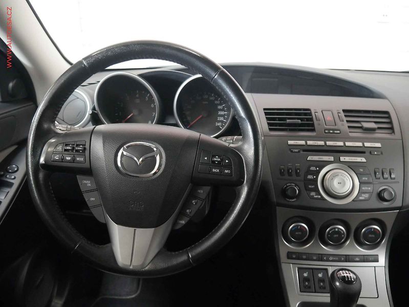 Mazda 3 (2012) 2.0 i, ČR, STK8/28 - fotka 11 z 19