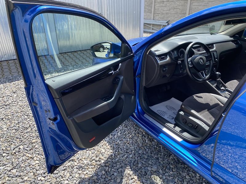 Škoda Octavia 2.0TDi L+K CZ WEBASTO 4x4 - fotka 141 z 165