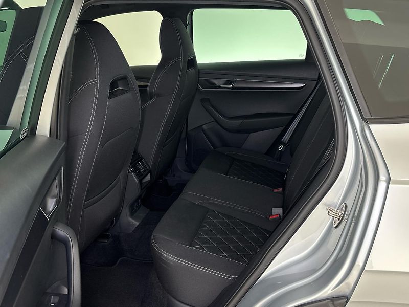 Škoda Karoq SportLine - fotka 8 z 28