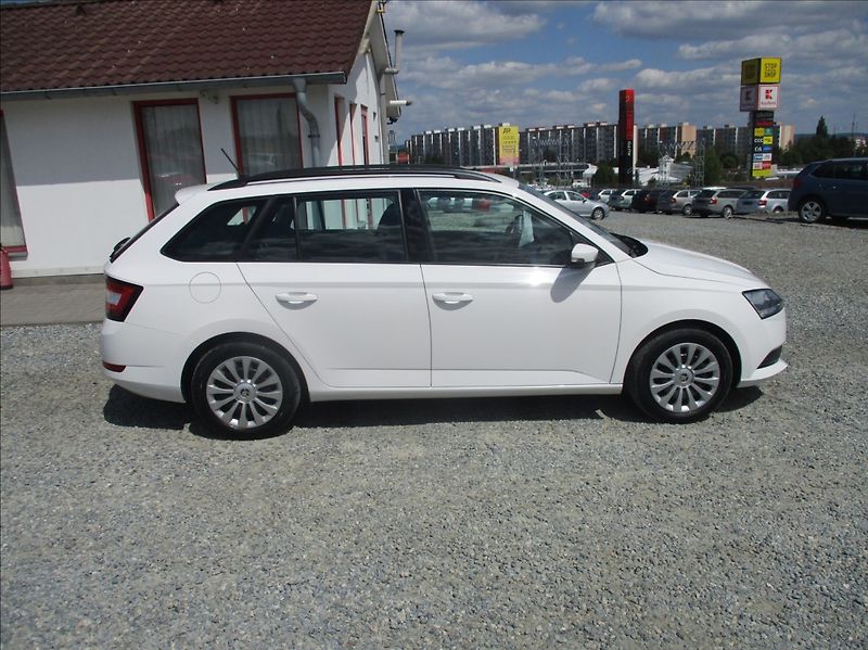 Škoda Fabia 1,0 TSI, klima,servis,DPH,CZ, - fotka 5 z 29