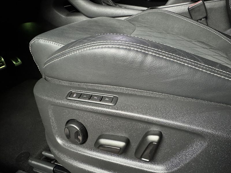 Škoda Kodiaq 2,0 TDi  DSG Sportline Virtual - fotka 23 z 47
