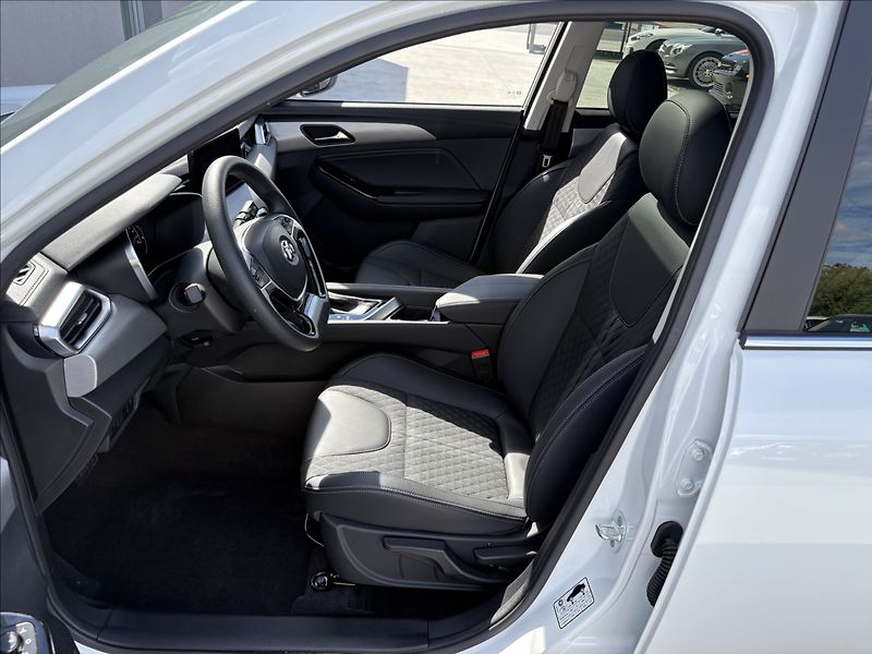 BAIC X3 (2025) 1,5 T 110 KW AUTOMAT LED ŠÍBR - fotka 14 z 24