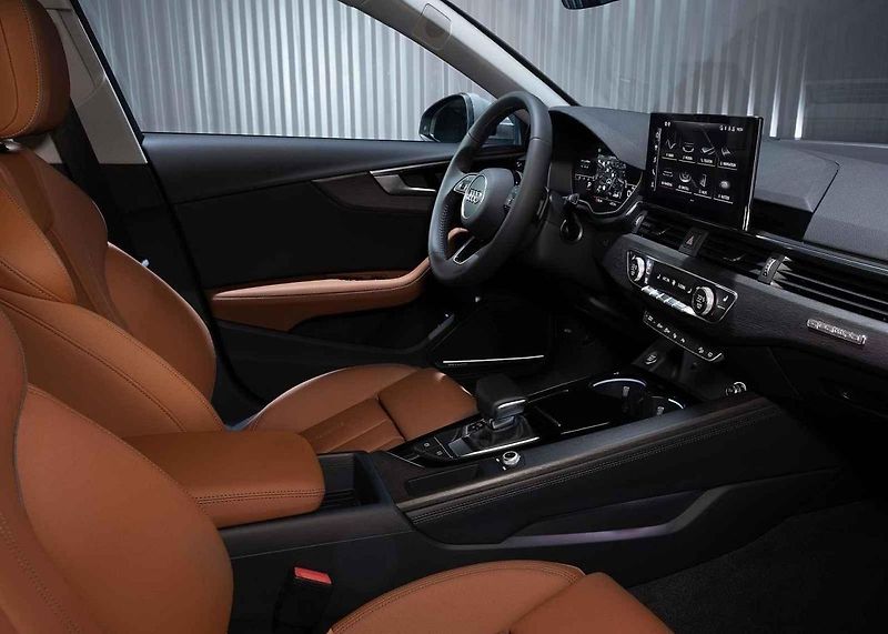 Audi ukázalo i novou verzi S4 Avant s naftovým motorem TDI