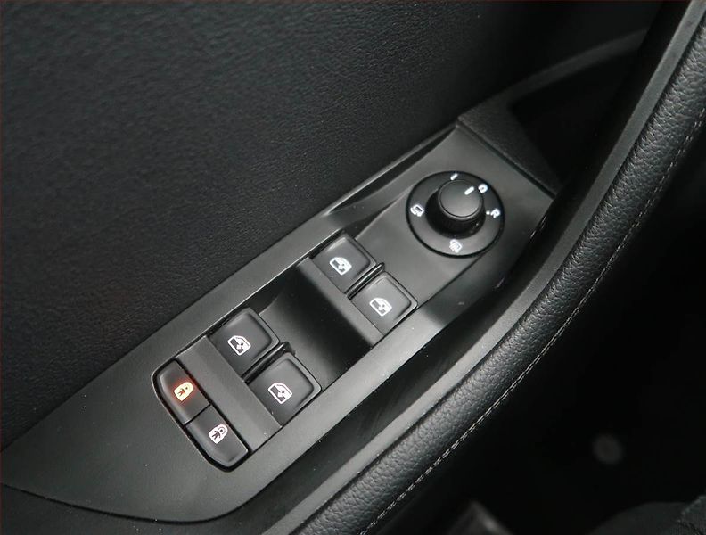 Škoda Superb (2020) Style 2.0 TDI - fotka 18 z 24