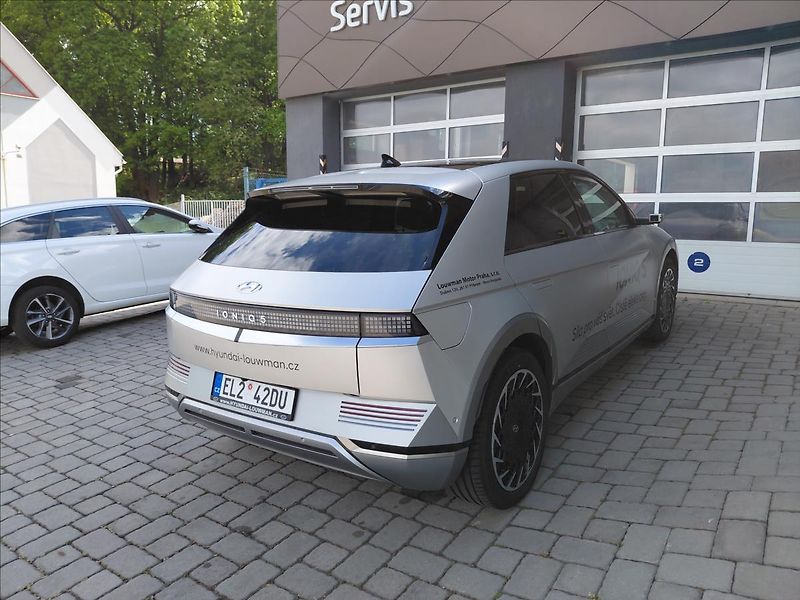 Hyundai Ioniq 5 POWER4×2 STYLE PREM TECH - fotka 8 z 27