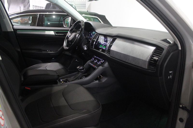 Škoda Kodiaq (2022) 110kW DSG, Tažné, Matrix, 2023 - fotka 17 z 36