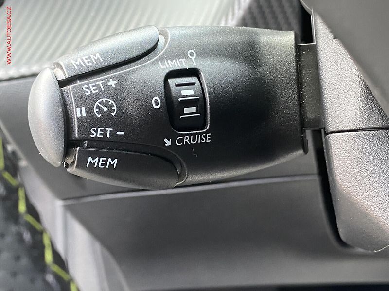 Peugeot 208 (2021) 1.2 PT, GT Line, AT - fotka 13 z 19