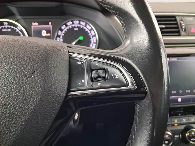 Škoda Superb (2017) Style 2.0 TDI, Automat - fotka 16 z 20