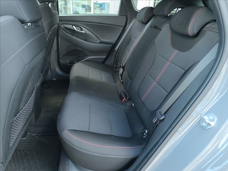 Hyundai i30 1,5 T-GDi, DCT N-line - fotka 10 z 18