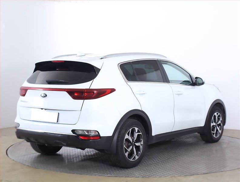 Kia Sportage (2018) 1.6 CRDi, 4X4, Tempomat - fotka 5 z 16