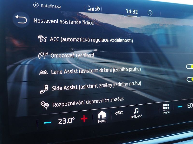 Škoda Enyaq (2021) 60 (132 kW) Suite SOH 87% - fotka 30 z 36