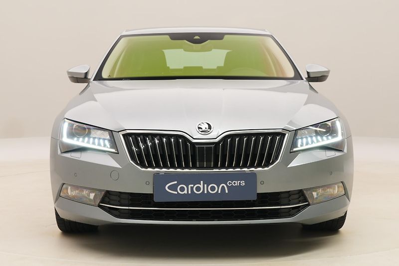 Škoda Superb 2.0TDI 140kW STYLE 4x4 DSG CZ - fotka 15 z 52
