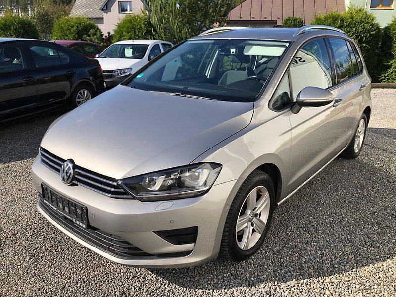 Volkswagen Golf Sportsvan (2014) 2.0 TDI Xenony , Webasto - fotka 9 z 31