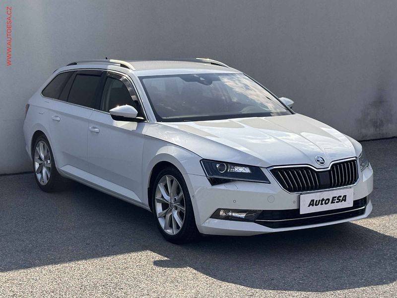 Škoda Superb (2017) 2.0TDi, Navi, bixen, kůže - fotografie inzerátu