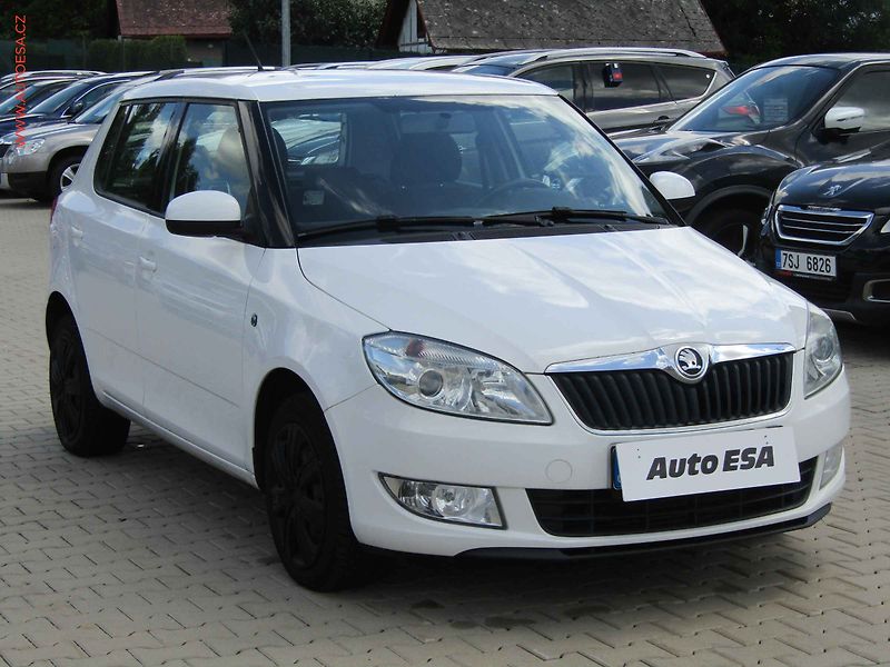 Škoda Fabia (2013) 1.6 TDi, ČR, AC, tempo, park - fotografie inzerátu