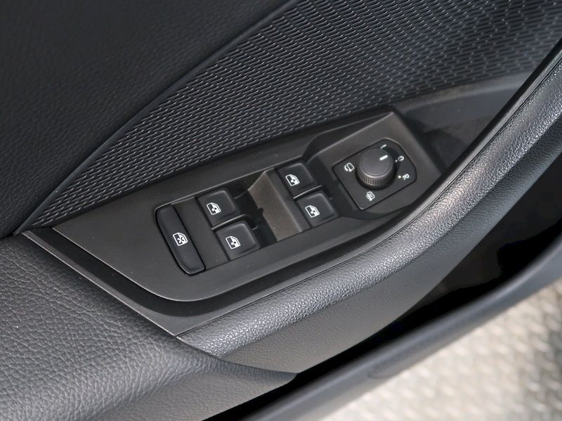 Škoda Octavia (2024) SELECTION 2.0TDI 110KW DSG - fotka 37 z 40