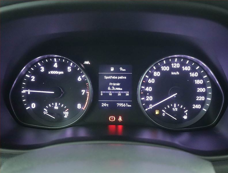 Hyundai i30 (2023) Family Comfort 1.0 T-GDI, ČR - fotka 11 z 17