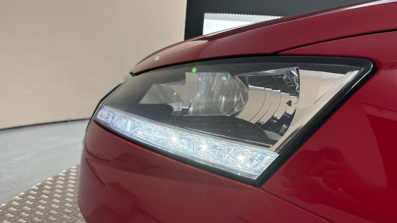 Škoda Fabia 1.0 TSI Ambition Combi Tour - fotka 18 z 24