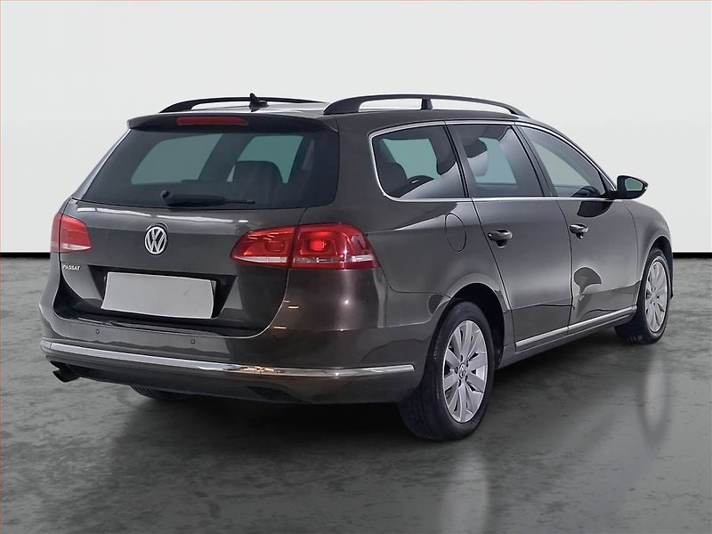Volkswagen Passat (2012) Comfortline 1.4 TSI, Navi - fotka 5 z 15