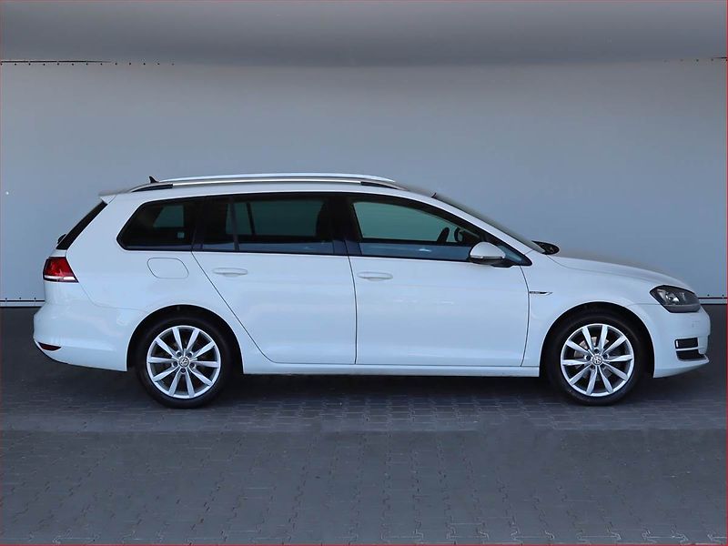 Volkswagen Golf (2015) 1.6 TDI, Serv.kniha, Navi - fotka 6 z 23