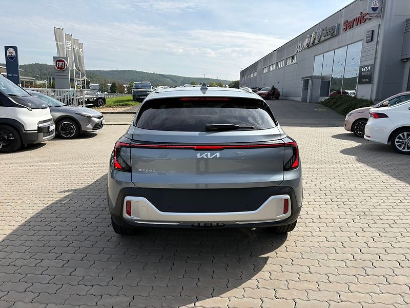 Kia Ceed (2026) 1,6 T-GDi GPF 7DCT TOP 110 KW - fotka 6 z 13