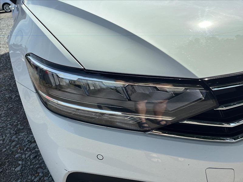 Volkswagen Passat 2,0 TDi DSG DPH  Webasto,Kamer - fotka 42 z 50
