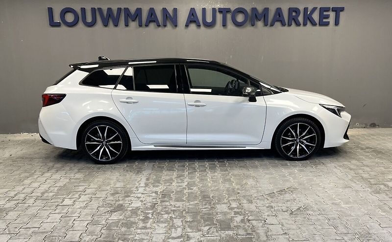 Toyota Corolla 2.0 Hybrid AT GR SPORT DYNAMIC - fotka 18 z 18