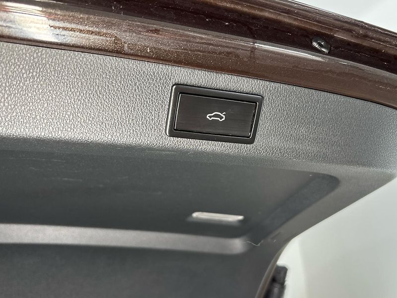 Škoda Superb Laurin & Klement 4x4 DSG - fotka 30 z 32
