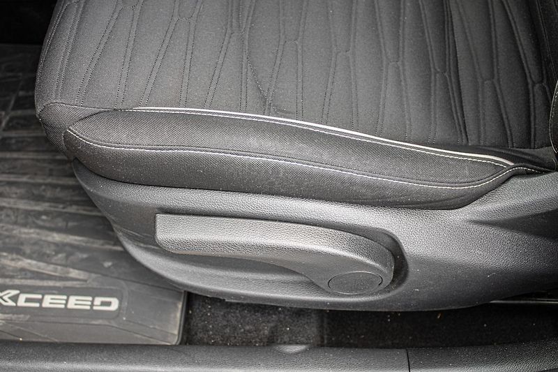 Kia Ceed - fotka 12 z 39