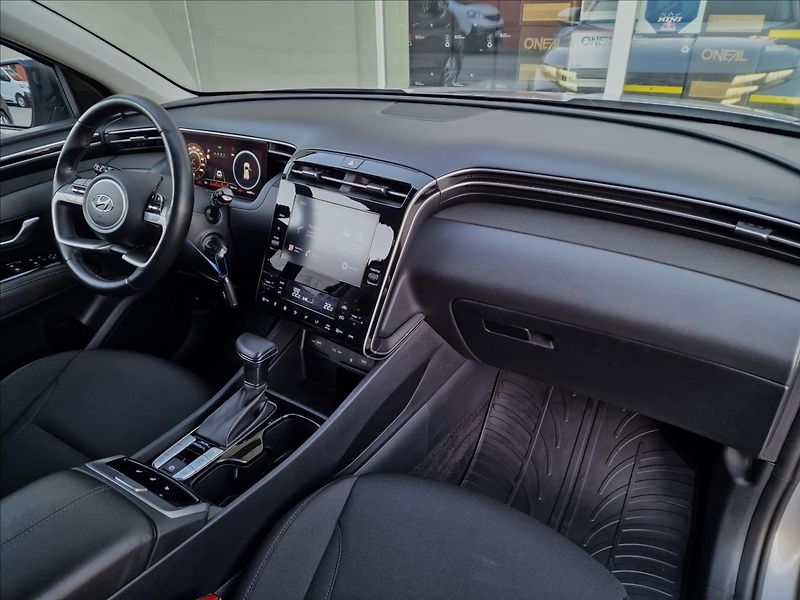 Hyundai Tucson 1.6 T-GDI 110kW Smart,ČR,1Maj - fotka 13 z 48