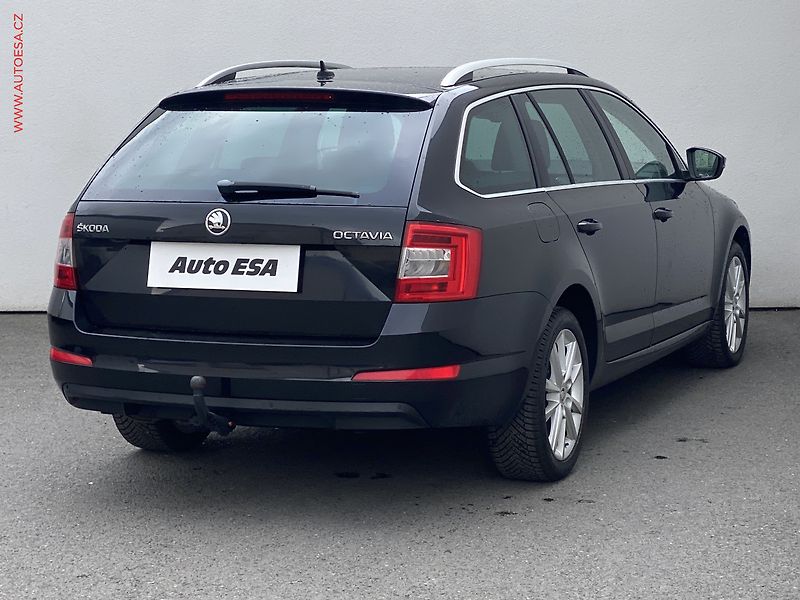 Škoda Octavia (2014) 2.0 TDi, Ambiente, DSG - fotka 4 z 18
