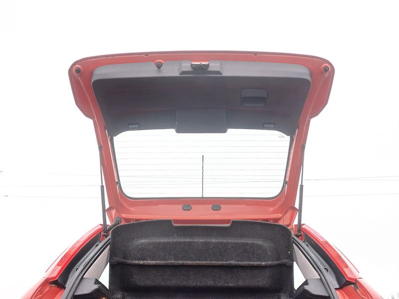 Fiat Grande Punto (2007) 1.4i 2x KOLA – PO SERVISU - fotka 29 z 37