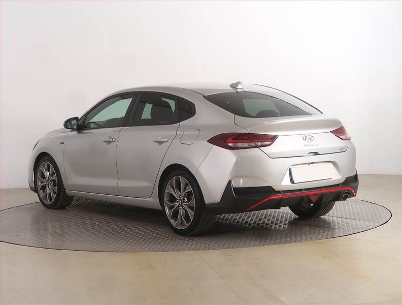 Hyundai i30 (2019) N-Line 1.4 T-GDI, Serv.kniha - fotka 4 z 15