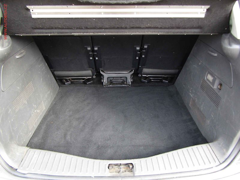 Ford C-MAX (2008) 1.8 TDCi, 2.maj, AC, tempo - fotka 7 z 17