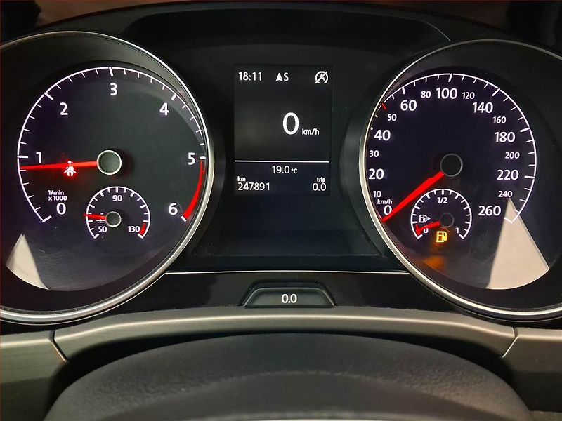 Volkswagen Touran (2016) Comfortline 1.6 TDI, Automat - fotka 11 z 21