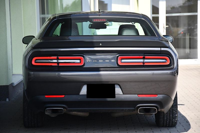 Dodge Challenger 5.7 V8 HEMI - fotka 4 z 41