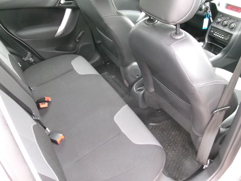 Citroën C3 (2013) 1,6HDI KLIMA TEMP  - fotka 15 z 25