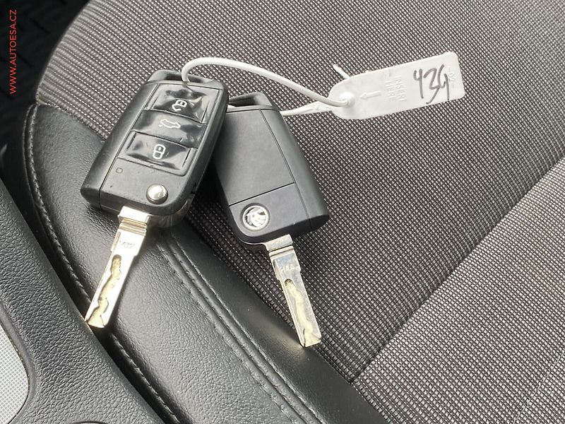Škoda Octavia (2017) 1.6 TDi, Ambiente, panor - fotka 17 z 17