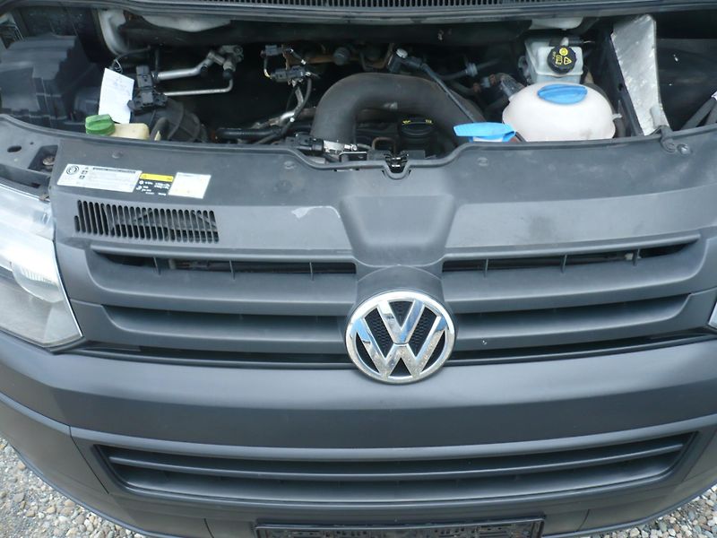 Volkswagen Transporter 2.0TDI Klima 6Míst - fotka 32 z 32
