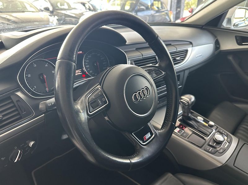 Audi A6 (2012) - fotka 33 z 36