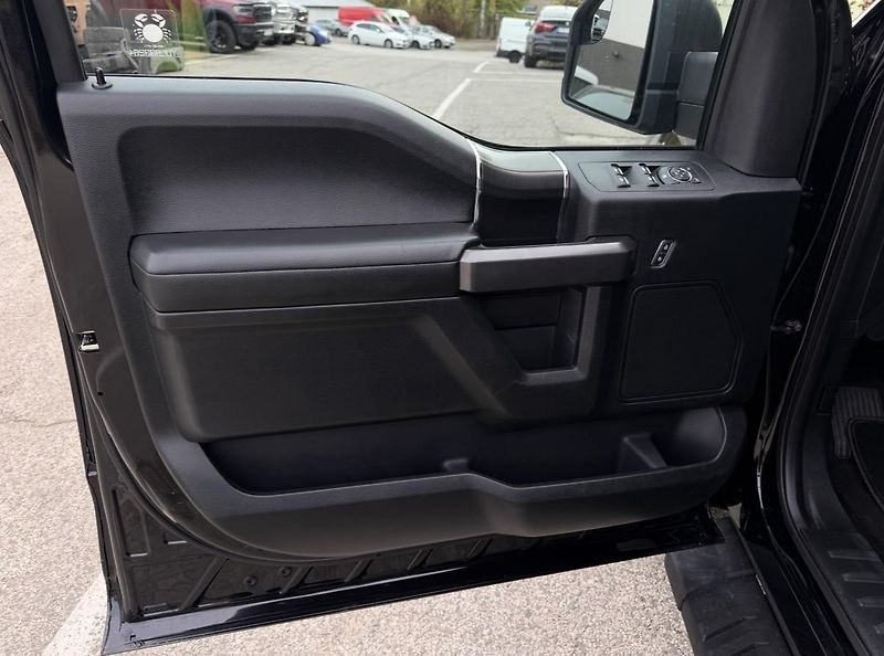Ford F-150 (2018) +LARIAT SPORT+ECOBOOST+ - fotka 15 z 25