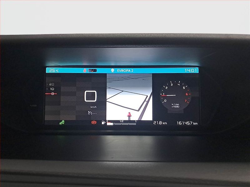 Citroën C4 Picasso (2017) 1.6 BlueHDi, 7 míst, Navi - fotka 11 z 18
