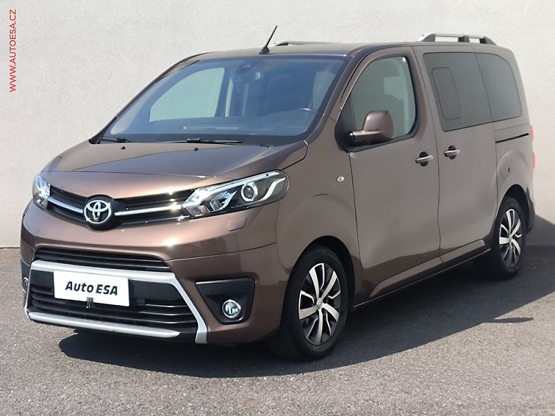 Toyota ProAce Verso (2022) 2.0D-4D L3, 1.maj,ČR, VIP - fotka 3 z 3